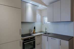 Two-bedroom Apartment Near Beach