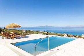 Modern Seaview Nest With Pool Panoramic Views