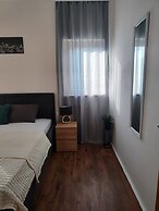 Two Bedroom Apartment in Karlobag