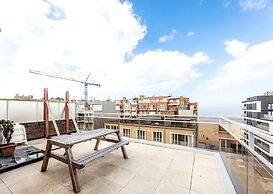 Stunning Penthouse With Beautiful sea View