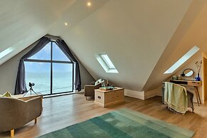 Beach House Overlooking Mount's Bay, No Deposit