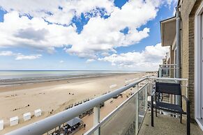 Seafront Apartment in Koksijde