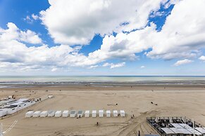 Seafront Apartment in Koksijde