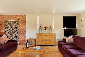 4 Bedroom Cottage in Ashbourne