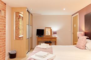 4 Bedroom Cottage in Ashbourne