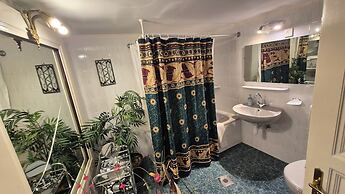 Imre Guest House