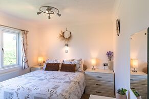 Pet-friendly Chalet in Torpoint, No Deposit