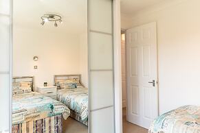 Pet-friendly Chalet in Torpoint, No Deposit