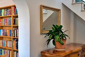 Cottage in Whitestone With Garden & Games Room
