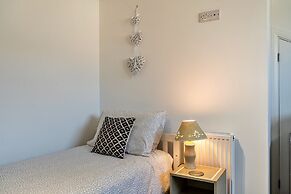Charming Home in Saltash Near Whitsand Bay
