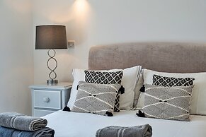 Charming Home in Saltash Near Whitsand Bay