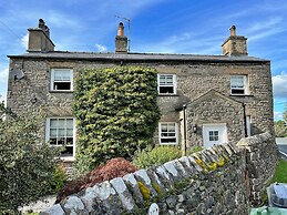 Cottage in Casterton Near Kirkby Lonsdale