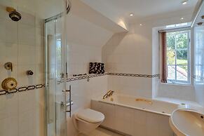 Group House With Sea-views, Veranda, No Deposit
