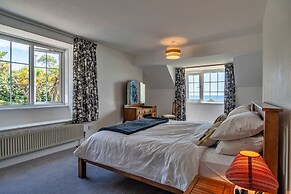 Group House With Sea-views, Veranda, No Deposit