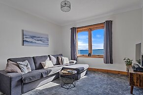 Cottage by Moray Firth With Stunning Views