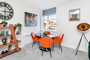 Apartment in Ripon Market Place Charm
