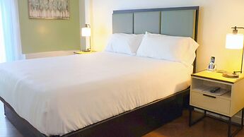SKKY Hotel