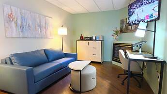 SKKY Hotel