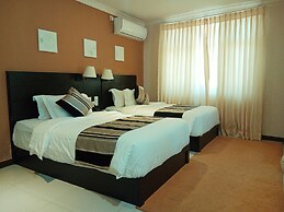 Lagoon Lodge