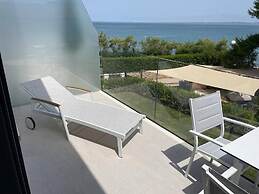Charming One-bedroom Apartment in Ugljan