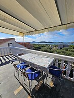 Spacious Apartment in Tribunj