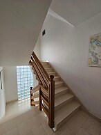 Spacious Apartment in Tribunj
