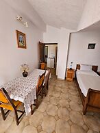 Spacious Apartment in Tribunj