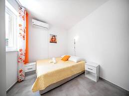 Cozy Studio Apartment in Vodice
