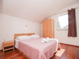 Two Bedroom Apartment in Jezera