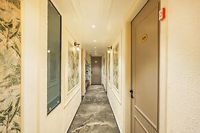 HOTEL ELEGANCE