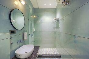 HOTEL ELEGANCE