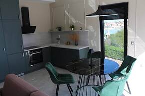 Charming One-bedroom Apartment in Ugljan