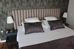 Charming One-bedroom Apartment in Ugljan