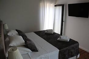 Charming One-bedroom Apartment in Ugljan