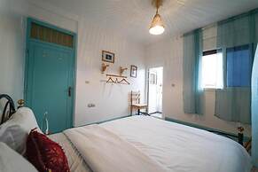 Anza Sets House