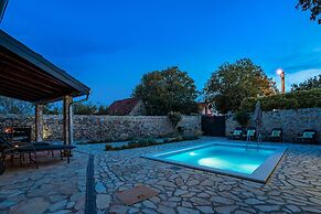 Three Bedroom House With Swimming Pool