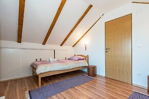 Three Bedroom House With Swimming Pool
