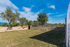 Three Bedroom House With Swimming Pool