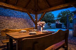 Three Bedroom House With Swimming Pool