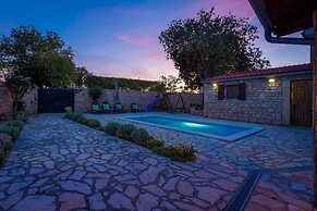 Three Bedroom House With Swimming Pool