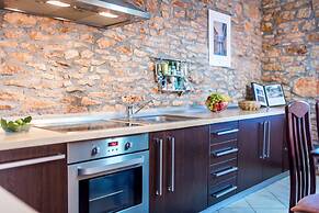 Three Bedroom House With Swimming Pool