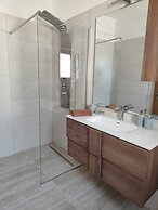 Apartment With Pool in Karlobag