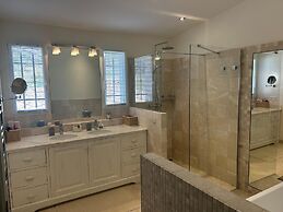 Villa in Provence With Private Pool