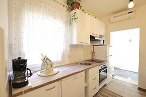 Two Bedroom Apartment With Outdoor Pool
