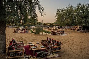 Al Marmoom Oasis Bedouin Tent Experience