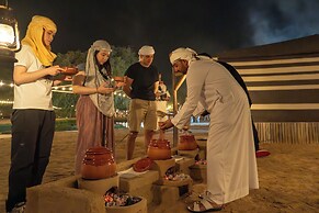 Al Marmoom Oasis Bedouin Tent Experience
