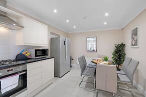 Stylish 4 Bedroom Home in Brightside Ave