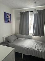 Hartlepool-3 bd House-sleeps5-free Parking&netflix