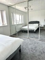Hartlepool-3 bd House-sleeps5-free Parking&netflix