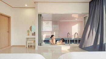 Gapyeong Reflex Pool Villa Pension